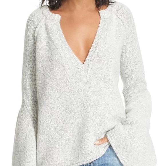 Free People Sweaters - Free People Light Grey Bell Sleeve Knit Sweater XS